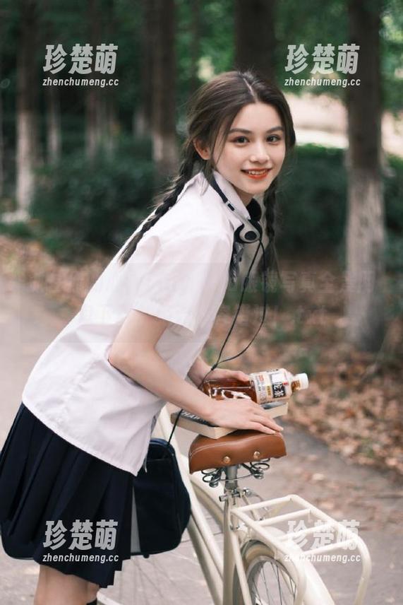 抓住你的心，Tiny Asa眼镜写真全景网盘下载，绝对不容错过！.txt